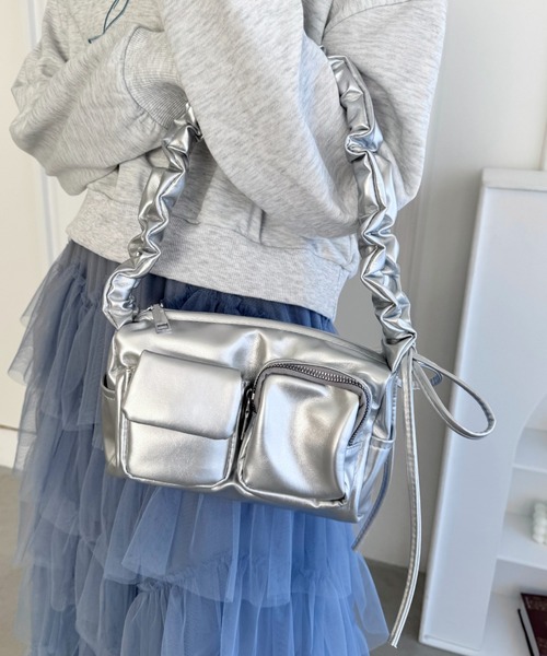 BUBBLE WHITE 2本➕その他 セール】ダブルポケットシャーリングリボンバッグ（ショルダーバッグ