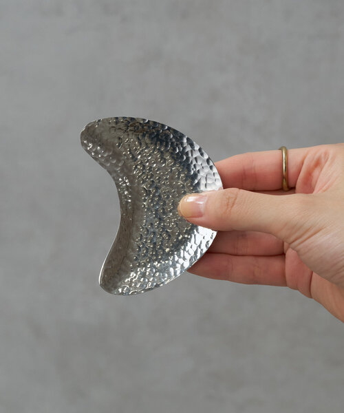 BIRTHDAY BAR(バースデイバー)の「ALUMINIUM H/TRAY Crescent moon(インテリア雑貨・レディース・シルバー・0)」の4枚目の写真