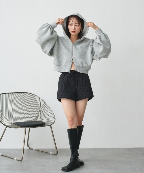 ad thie(アドティエ)の「バルーンスリーブ ポンチ ジップパーカー(パーカー・レディース・杢グレー/ブラック・LARGE/MEDIUM)」の20枚目の写真
