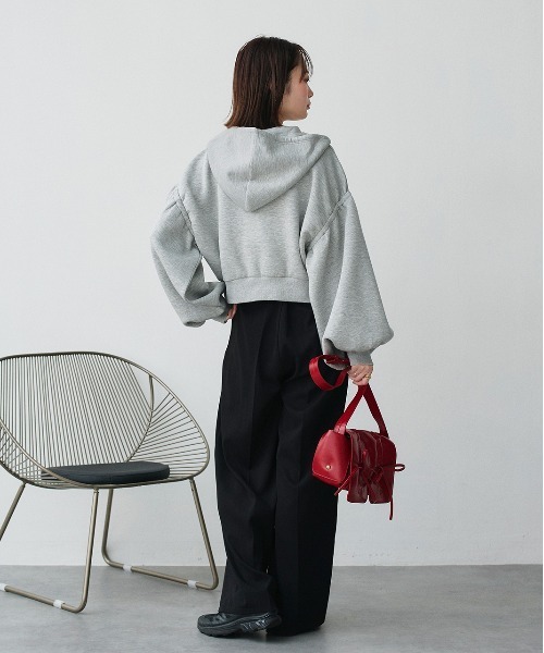 ad thie(アドティエ)の「バルーンスリーブ ポンチ ジップパーカー(パーカー・レディース・杢グレー/ブラック・LARGE/MEDIUM)」の14枚目の写真
