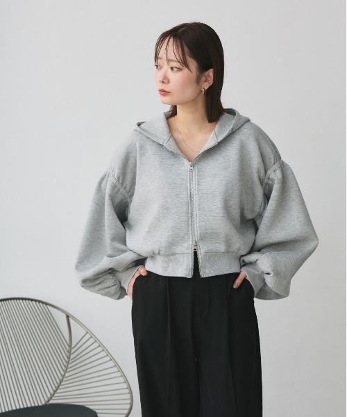 ad thie(アドティエ)の「バルーンスリーブ ポンチ ジップパーカー(パーカー・レディース・杢グレー/ブラック・LARGE/MEDIUM)」の12枚目の写真