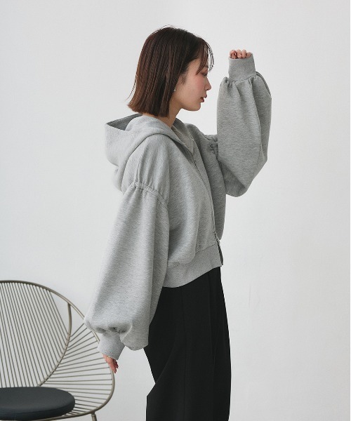 ad thie(アドティエ)の「バルーンスリーブ ポンチ ジップパーカー(パーカー・レディース・杢グレー/ブラック・LARGE/MEDIUM)」の11枚目の写真
