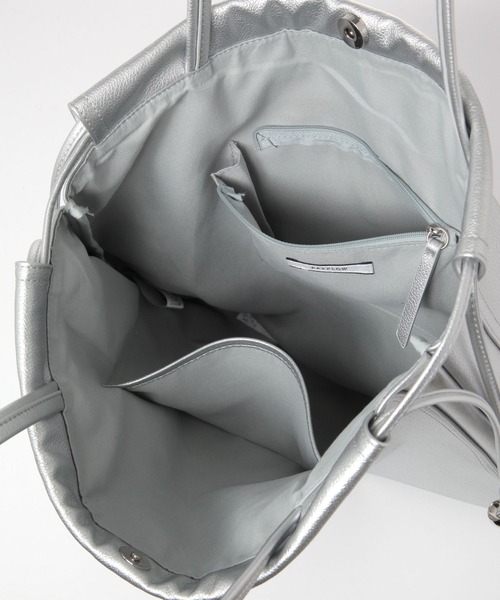 BAYFLOW(ベイフロー)の「フェイクレザー巾着トート(トートバッグ・レディース・ブラック/ライトグレー・FREE)」の20枚目の写真