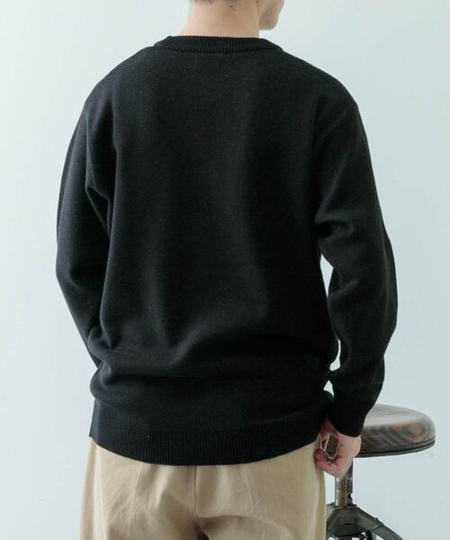 ITEMS URBANRESEARCH(アイテムズ アーバンリサーチ)の「ループJQDニット LEAD ME(ニット/セーター・メンズ・ネイビー/アイボリー/ブラック・MEDIUM/LARGE)」の9枚目の写真