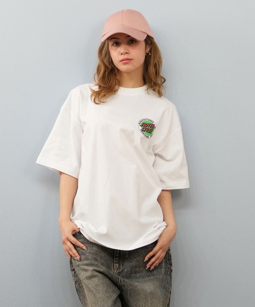 SANTA CRUZ（サンタクルーズ）の「【ユニセックス】SANTACRUZ/サンタクルーズ バックプリントTシャツ 502252431（Tシャツ/カットソー・レディース・ホワイト×パープル/ホワイト/ブラック×パープル/ブラック×グリーン/ブラック/ホワイト×グリーン・M/XL/L）」の7枚目の写真