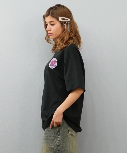 SANTA CRUZ（サンタクルーズ）の「【ユニセックス】SANTACRUZ/サンタクルーズ バックプリントTシャツ 502252431（Tシャツ/カットソー・レディース・ホワイト×パープル/ホワイト/ブラック×パープル/ブラック×グリーン/ブラック/ホワイト×グリーン・M/XL/L）」の18枚目の写真