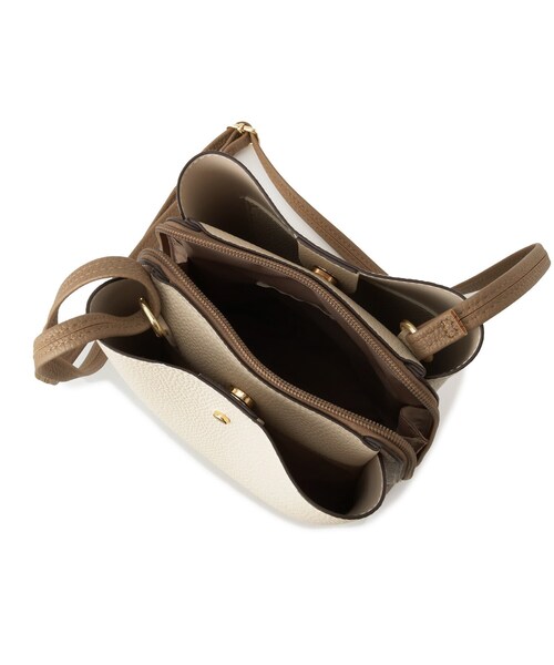 SHOO・LA・RUE（シューラルー）の「【軽量】ふわっと軽い 3層ショルダーバッグ（ショルダーバッグ・レディース・ブラック/イエロー系その他/ブラック系4/シルバー/ベージュ系4/オフホワイト・00）」の12枚目の写真