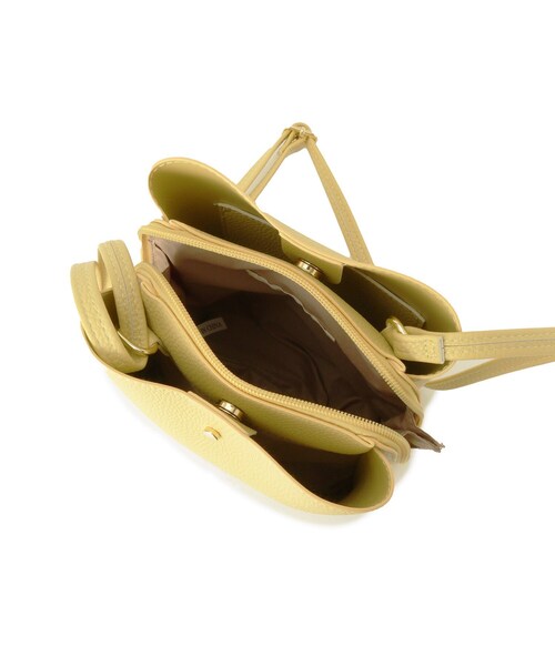 SHOO・LA・RUE（シューラルー）の「【軽量】ふわっと軽い 3層ショルダーバッグ（ショルダーバッグ・レディース・ブラック/イエロー系その他/ブラック系4/シルバー/ベージュ系4/オフホワイト・00）」の15枚目の写真