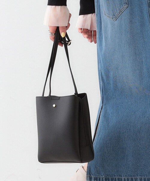 SHOO・LA・RUE（シューラルー）の「【軽量】ふわっと軽い 3層ショルダーバッグ（ショルダーバッグ・レディース・ブラック/イエロー系その他/ブラック系4/シルバー/ベージュ系4/オフホワイト・00）」の21枚目の写真