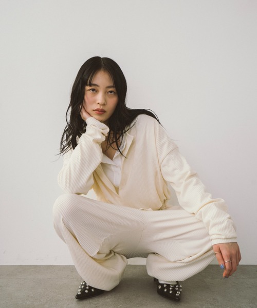 HANNE(アン)の「リブヘンリーロンパース(サロペット/オーバーオール・レディース・アイボリー/ブラック/ベージュ・SMALL/MEDIUM)」の16枚目の写真