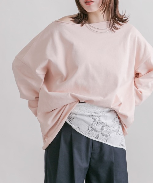 KBF(ケイビーエフ)の「オフショルダーロゴスウェット(スウェット・レディース・ピンク/オフホワイト/グレー・ONE)」の20枚目の写真