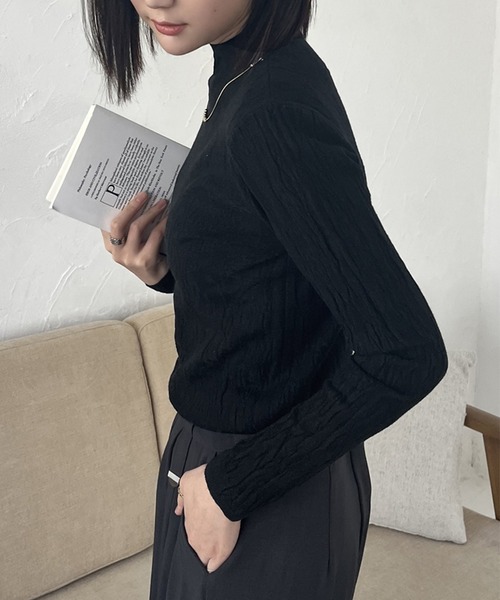 STYLEBLOCK(スタイルブロック)の「フェイクネックレス付きジャガードボトルネックニットトップス(ニット/セーター・レディース・ライトブルー/ブラック/ライトピンク/アイボリー・FREE)」の11枚目の写真