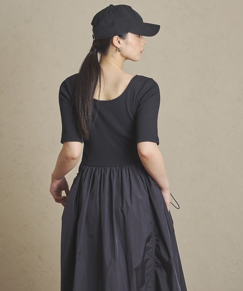 ROSE BUD(ローズバッド)の「DOCKING DRESS(ワンピース・レディース・ブラック/ベージュ・ONE SIZE)」の13枚目の写真