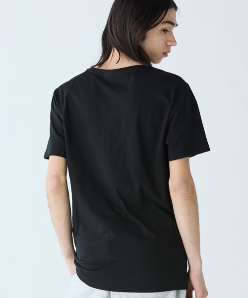 LACOSTE(ラコステ)の「3枚セット スリムフィット エッセンシャル ラウンジVネック半袖Tシャツ / 3パックTシャツ(Tシャツ/カットソー・メンズ・ホワイト/ブラック・L/M/S/XL)」の14枚目の写真