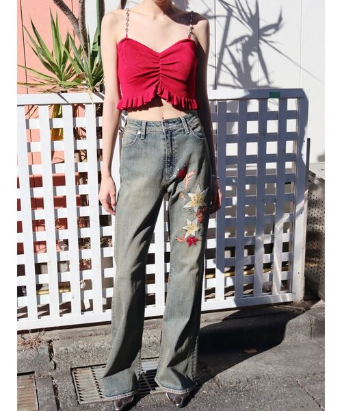 EVRIS（エヴリス）の「Embroideryフレアデニムパンツ（デニムパンツ・レディース・インディゴブルー/ライトブルー・MEDIUM/SMALL）」の5枚目の写真