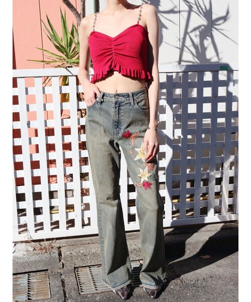 EVRIS（エヴリス）の「Embroideryフレアデニムパンツ（デニムパンツ・レディース・インディゴブルー/ライトブルー・MEDIUM/SMALL）」の6枚目の写真