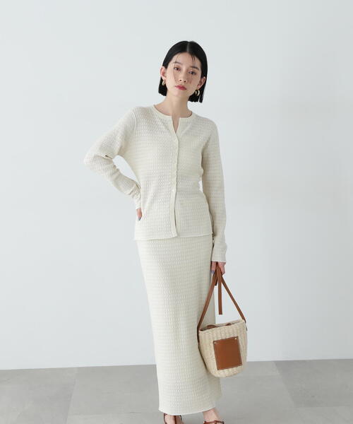 N.（N. Natural Beauty Basic）（エヌエヌナチュラルビューティーベーシック）の「柄編みニットセットアップ（セットアップ・レディース・ブラック/カーキ/オフホワイト・MEDIUM）」の4枚目の写真