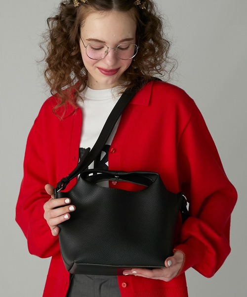 BONLECILL Marche(ボンルシールマルシェ)の「【BONLECILL Marche】《ポーチ付き》2wayソフトマルシェハンドバッグ/ショルダーバッグ(ハンドバッグ・レディース・ブラック/キャメル・FREE)」の1枚目の写真