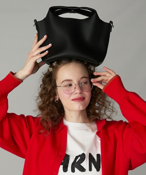 BONLECILL Marche(ボンルシールマルシェ)の「【BONLECILL Marche】《ポーチ付き》2wayソフトマルシェハンドバッグ/ショルダーバッグ(ハンドバッグ・レディース・ブラック/キャメル・FREE)」の12枚目の写真