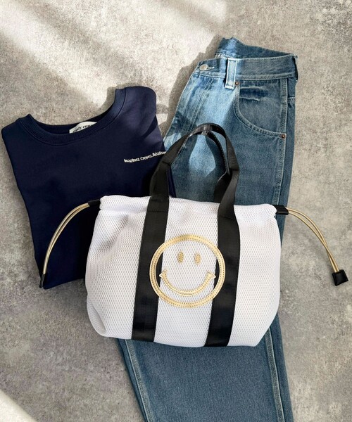 fredy emue（フレディエミュ）の「SMILEYメッシュ巾着トートバッグ（トートバッグ・レディース・ブラック/オフホワイト・FREE）」の2枚目の写真