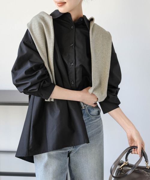 La-gemme(ラジェム)の「オーバーサイズ レギュラーカラーシャツ(シャツ/ブラウス・レディース・ホワイト/ブラック/ブルー・フリー)」の9枚目の写真