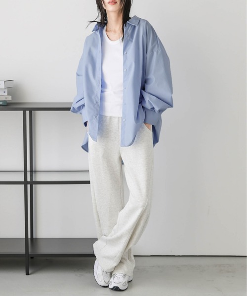 La-gemme(ラジェム)の「オーバーサイズ レギュラーカラーシャツ(シャツ/ブラウス・レディース・ホワイト/ブラック/ブルー・フリー)」の18枚目の写真