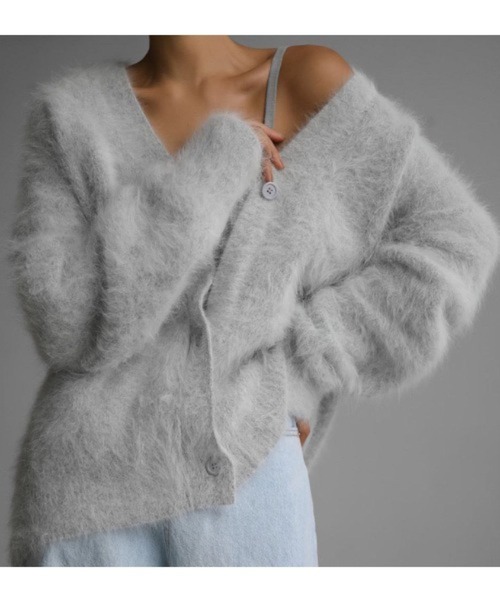 Mela(メラ)の「Vneck SHAGGY CARDIGAN(カーディガン/ボレロ・レディース・ライトグレー/ホワイト/グレー/ブラック・FREE)」の5枚目の写真