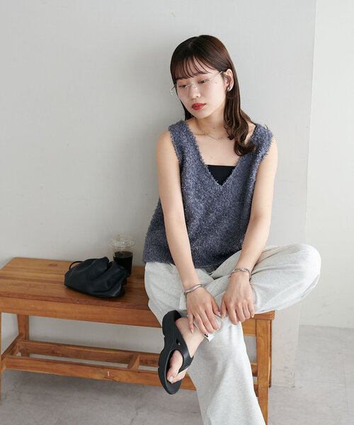 DISCOAT（ディスコート）の「【WEB限定】リボンヤーンベスト（ベスト・レディース・アイボリー/オフホワイト/チャコールグレー・MEDIUM）」の9枚目の写真