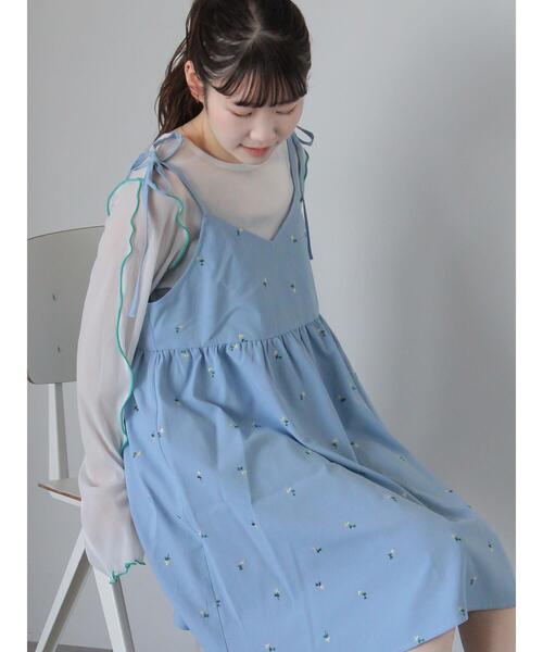 ehka sopo（エヘカソポ）の「花刺繍キャミワンピース（ワンピース・レディース・キナリ/サックスブルー/ブラック・F）」の19枚目の写真