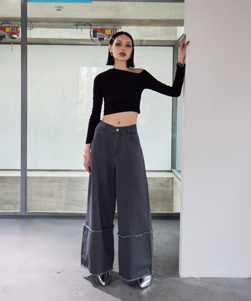 WONEM(ウォンエム)の「デニムパンツ(デニムパンツ・レディース・グレー・1)」の6枚目の写真