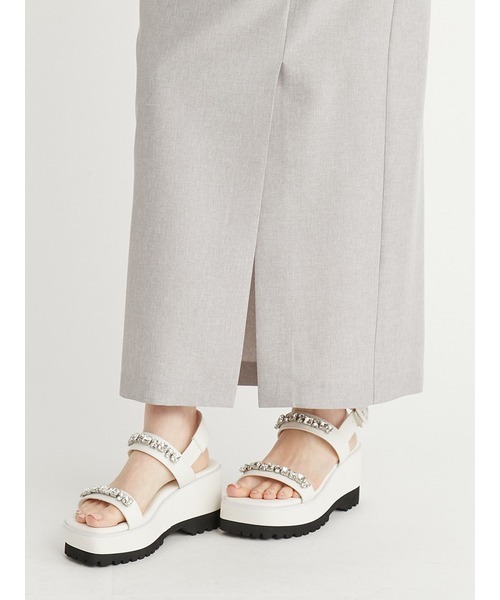 CELFORD（セルフォード）の「テイラーネックキャミワンピース（ワンピース・レディース・ブラック/ライトベージュ/ライトグレー・36/38）」の16枚目の写真