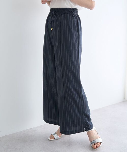 YECCA VECCA(イェッカヴェッカ)の「サラサライージーワイドパンツ(その他パンツ・レディース・ライトグレー/イエロー/ストライプ/チャコールグレー・S/M)」の6枚目の写真