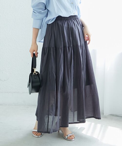 le.coeur blanc（ルクールブラン）の「《WEB限定アイテム》ローンギャザーティアードスカート（スカート・レディース・ブラック/グレー/カーキオリーブ/オフホワイト・38）」の3枚目の写真