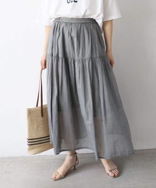 le.coeur blanc（ルクールブラン）の「《WEB限定アイテム》ローンギャザーティアードスカート（スカート・レディース・ブラック/グレー/カーキオリーブ/オフホワイト・38）」の6枚目の写真