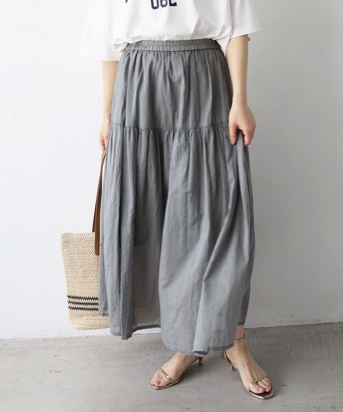 le.coeur blanc（ルクールブラン）の「《WEB限定アイテム》ローンギャザーティアードスカート（スカート・レディース・ブラック/グレー/カーキオリーブ/オフホワイト・38）」の7枚目の写真