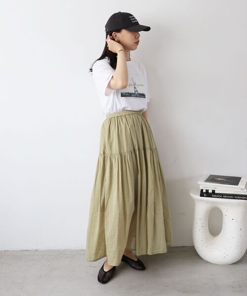 le.coeur blanc（ルクールブラン）の「《WEB限定アイテム》ローンギャザーティアードスカート（スカート・レディース・ブラック/グレー/カーキオリーブ/オフホワイト・38）」の19枚目の写真