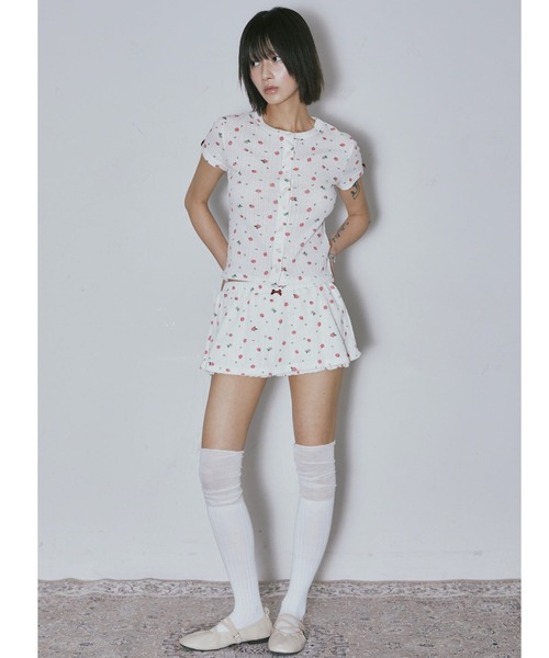 NIIER NOR(ニアノア)の「A'GEM/9 × .kom 『NIIER NOR/ニーアノア』STRAWBERRY SKIRT SHORTS/ストロベリースカートショーツ(その他パンツ・レディース・アイボリー・FREE)」の4枚目の写真