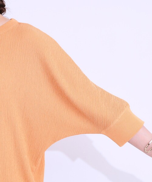 SHOO・LA・RUE（シューラルー）の「ゆるシルエットが心地よい リブドルマントップス（Tシャツ/カットソー・レディース・アイボリー/イエロー系その他/ブラウン系/ライトオレンジ系/チャコールグレー・01/02/03/04）」の6枚目の写真