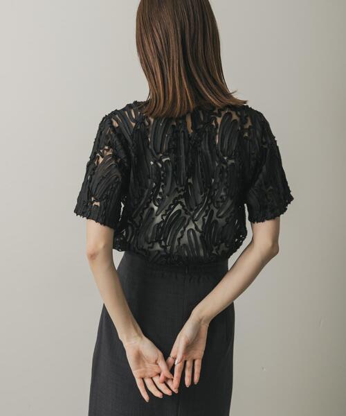 SENSE OF PLACE by URBAN RESEARCH（センスオブプレイスバイアーバンリサーチ）の「コードシシュウトップ(半袖)（シャツ/ブラウス・レディース・ベージュ/ブラック/アイボリー・ONE）」の5枚目の写真