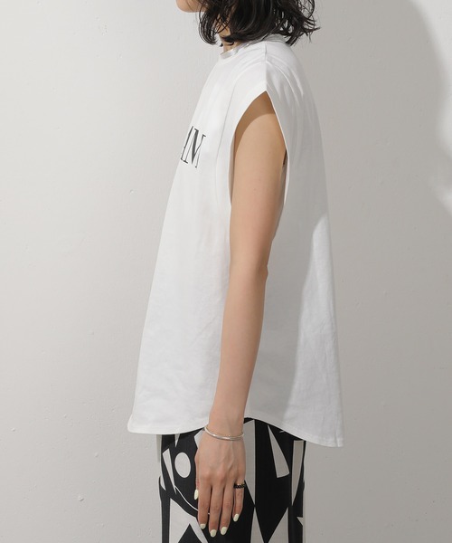 emesuelee(エメスーリー)の「汗染み防止加工 プリントTシャツ USAコットン(Tシャツ/カットソー・レディース・ブラウン/ブラック/オフホワイト・フリー)」の13枚目の写真