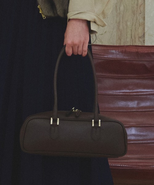 allureville(アルアバイル)の「ホリゾンタル ボストンバッグ(ショルダーバッグ・レディース・ダークブラウン・FREE)」の18枚目の写真