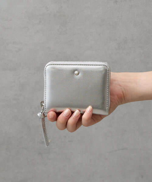 Actually（アクチュアリー）の「【perche ペルケ】パールストラップジャバラカードウォレット（その他小物・レディース・ブラック/シルバー/ゴールド・0）」の5枚目の写真