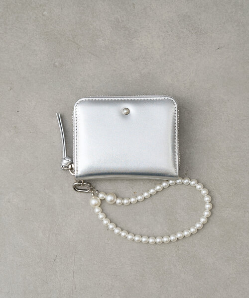 Actually（アクチュアリー）の「【perche ペルケ】パールストラップジャバラカードウォレット（その他小物・レディース・ブラック/シルバー/ゴールド・0）」の6枚目の写真