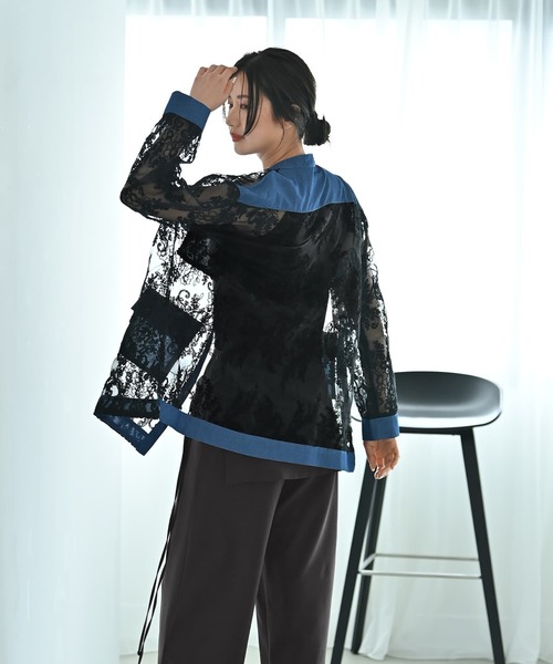 STYLE DELI（スタイルデリ）の「【BLK001】デニム×レースMIXシアーシャツ（シャツ/ブラウス・レディース・ブラック系その他・FREE）」の9枚目の写真