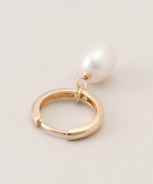 journal standard L'essage(ジャーナルスタンダードレサージュ)の「【NOUVEL AMOUR/ヌーベルアムール】HOOPS PEARL(PAIR):ピアス(両耳用)(ピアス(両耳用)・レディース・ゴールド・FREE)」の2枚目の写真