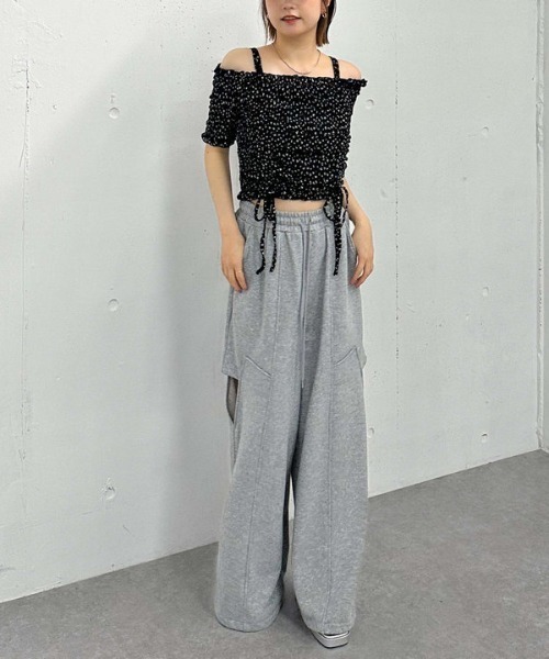 archives(アルシーヴ)の「小花柄カットレースオフショルTOPS(Tシャツ/カットソー・レディース・アイボリー/ブラック・MEDIUM)」の8枚目の写真