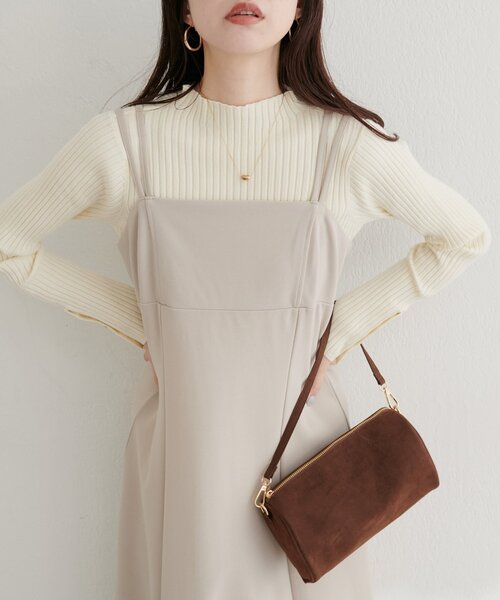 natural couture(ナチュラルクチュール)の「カットジョーゼットキャミワンピース(ワンピース・レディース・グレー/ブラック/ドット/グレイッシュベージュ/チェック/その他2・FREE)」の3枚目の写真