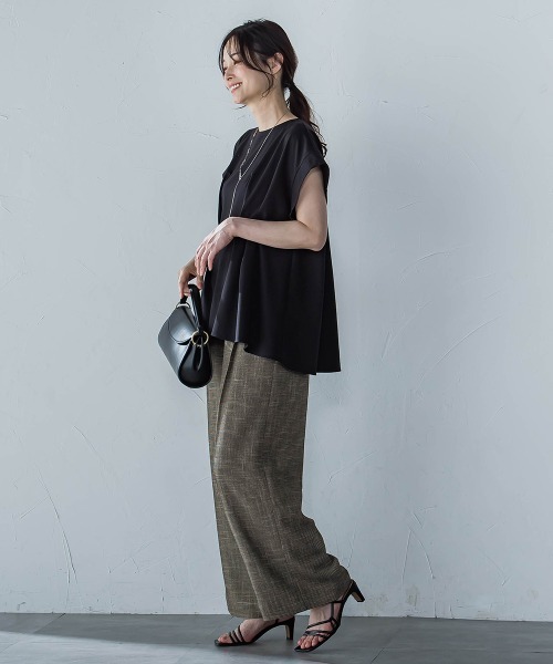 LAUTREAMONT（ロートレアモン）の「ペプラム風タックカットソー≪洗濯機で洗える≫（Tシャツ/カットソー・レディース・キャメル/ブラック/オフホワイト・9号）」の16枚目の写真