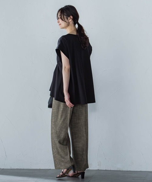 LAUTREAMONT（ロートレアモン）の「ペプラム風タックカットソー≪洗濯機で洗える≫（Tシャツ/カットソー・レディース・キャメル/ブラック/オフホワイト・9号）」の17枚目の写真