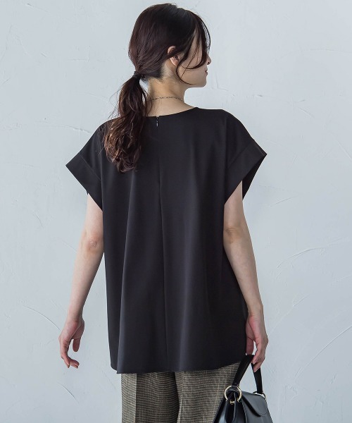 LAUTREAMONT（ロートレアモン）の「ペプラム風タックカットソー≪洗濯機で洗える≫（Tシャツ/カットソー・レディース・キャメル/ブラック/オフホワイト・9号）」の13枚目の写真